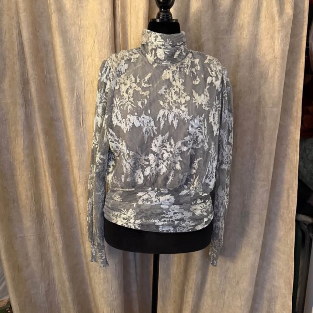 Joie Silver Metallic Floral Design Top